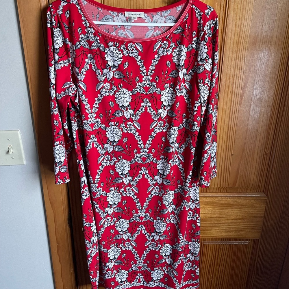 Max Studio stretchy Dress